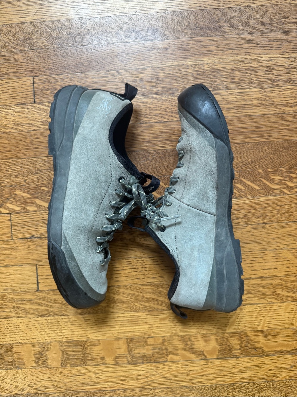 Arc'teryx Shoes Green women’s 8.5